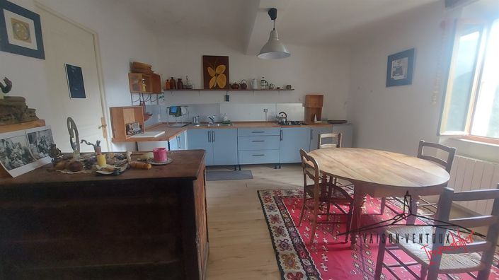 Image No.12-3 Bed House for sale