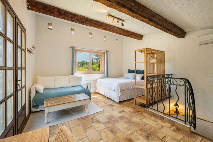 Image No.13-3 Bed House for sale