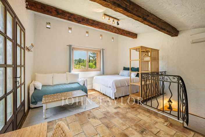 Image No.13-3 Bed House for sale