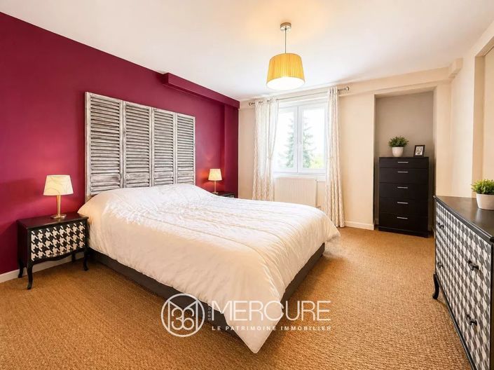 Image No.9-10 Bed House for sale