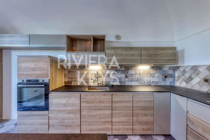Image No.10-4 Bed Apartment for sale