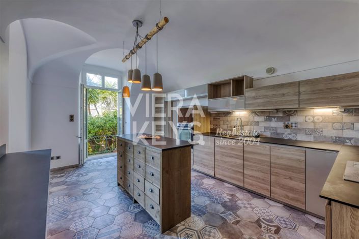 Image No.6-4 Bed Apartment for sale
