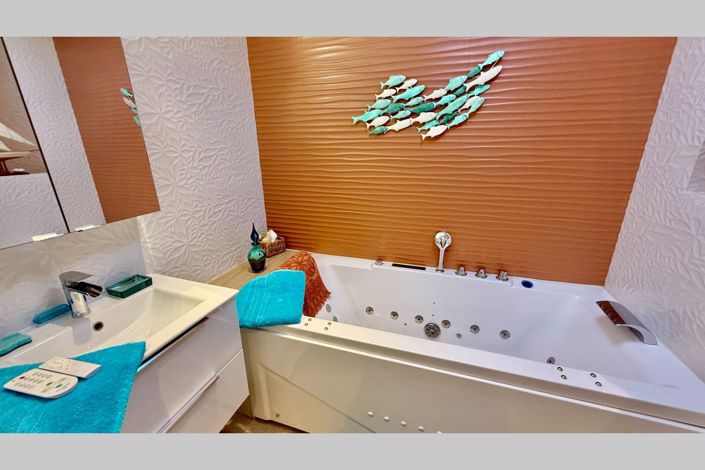 Image No.7-2 Bed Apartment for sale