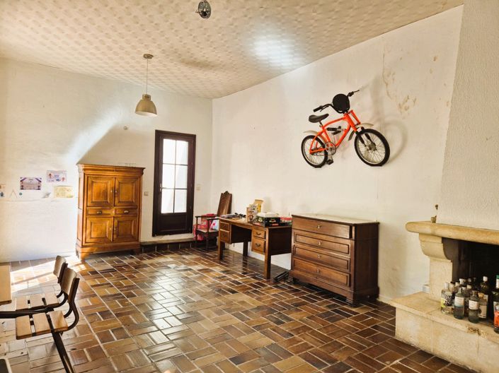 Image No.10-5 Bed House for sale