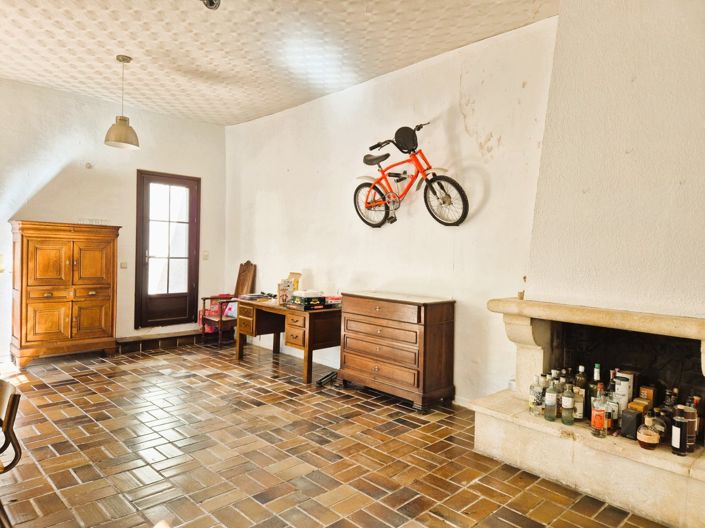 Image No.7-5 Bed House for sale