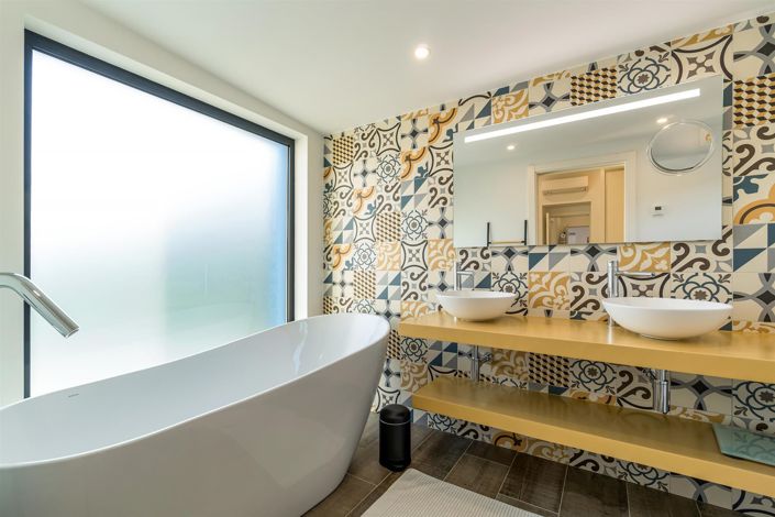 Image No.24-4 Bed House for sale