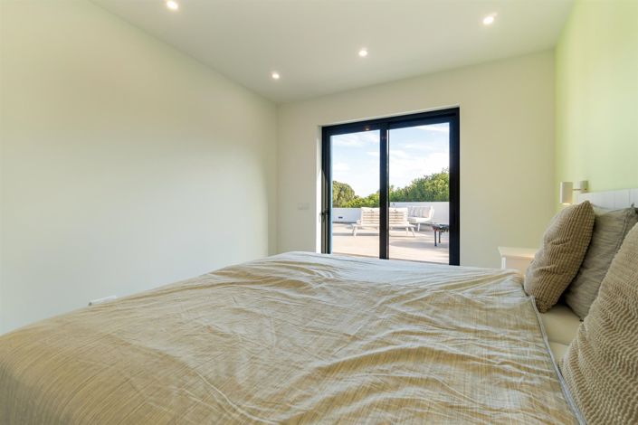 Image No.31-4 Bed House for sale