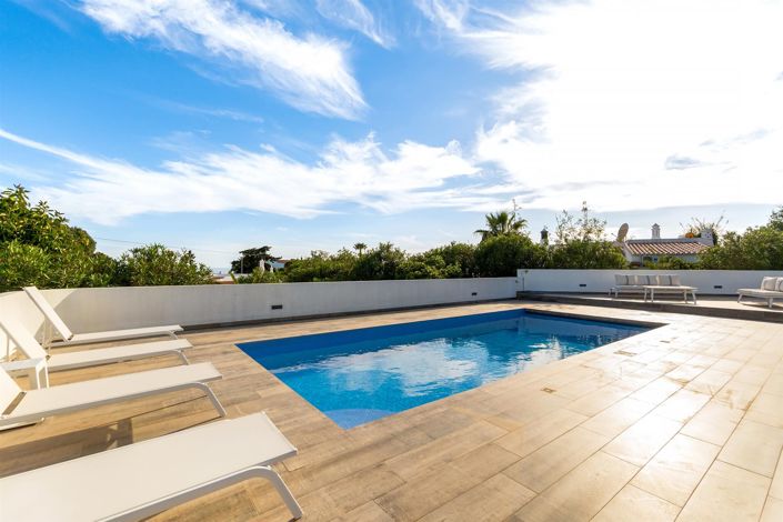 Image No.36-4 Bed House for sale