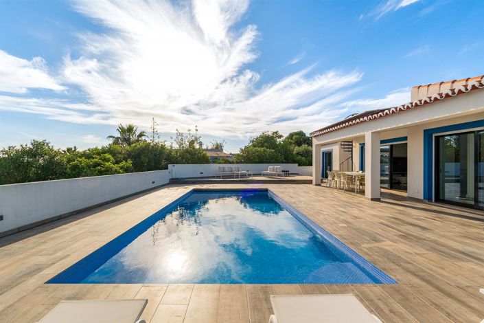 Image No.37-4 Bed House for sale