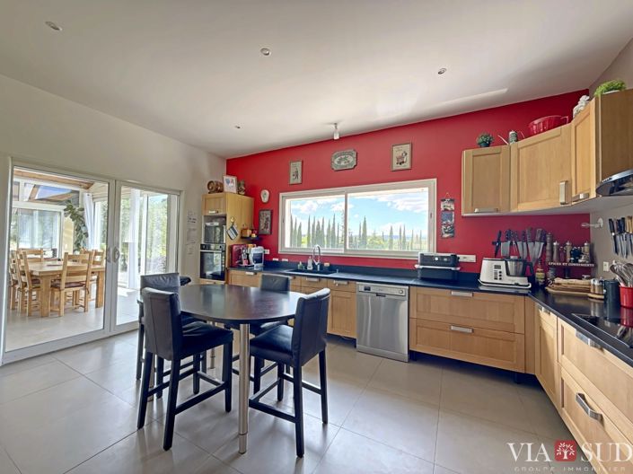 Image No.4-5 Bed Property for sale