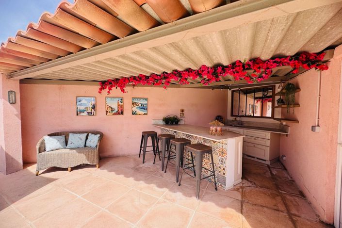 Image No.4-4 Bed House for sale