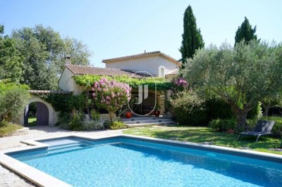 1 - L'Isle-sur-la-Sorgue, Maison