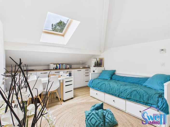 Image No.20-5 Bed Property for sale