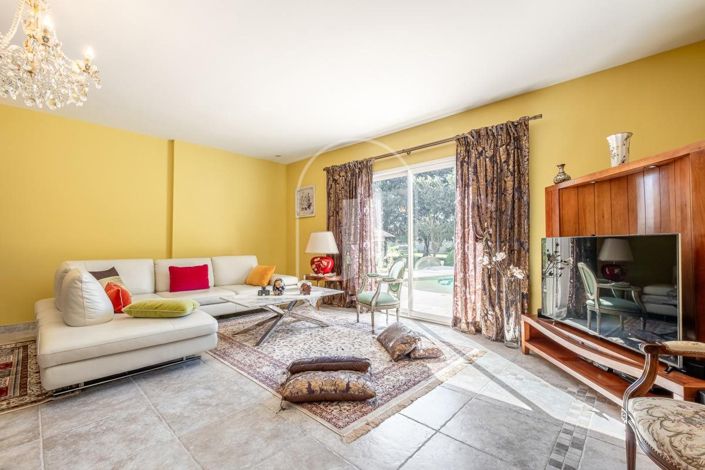 Image No.5-4 Bed House for sale