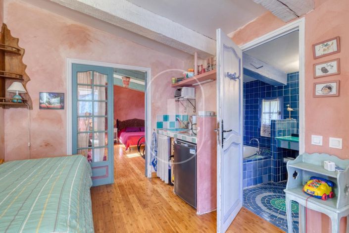 Image No.12-5 Bed House for sale