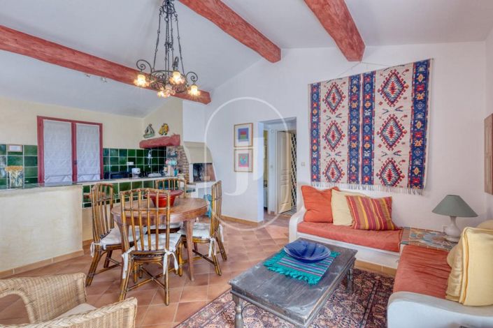 Image No.13-5 Bed House for sale