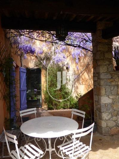 Image No.4-5 Bed House for sale