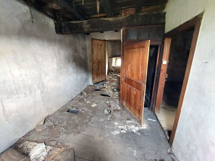 Image No.11-3 Bed House for sale