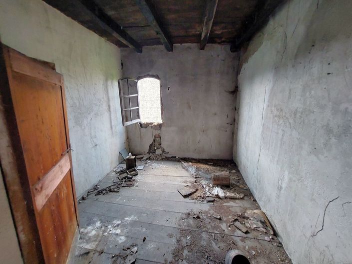 Image No.12-3 Bed House for sale