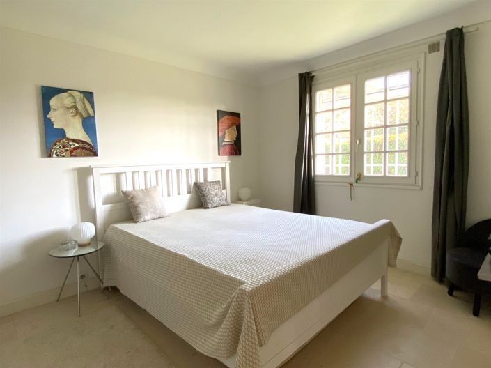 Image No.17-2 Bed House for sale