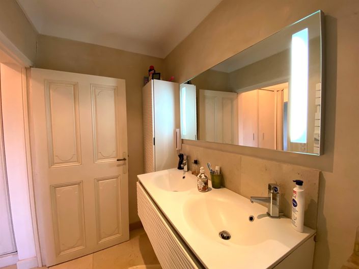 Image No.21-2 Bed House for sale