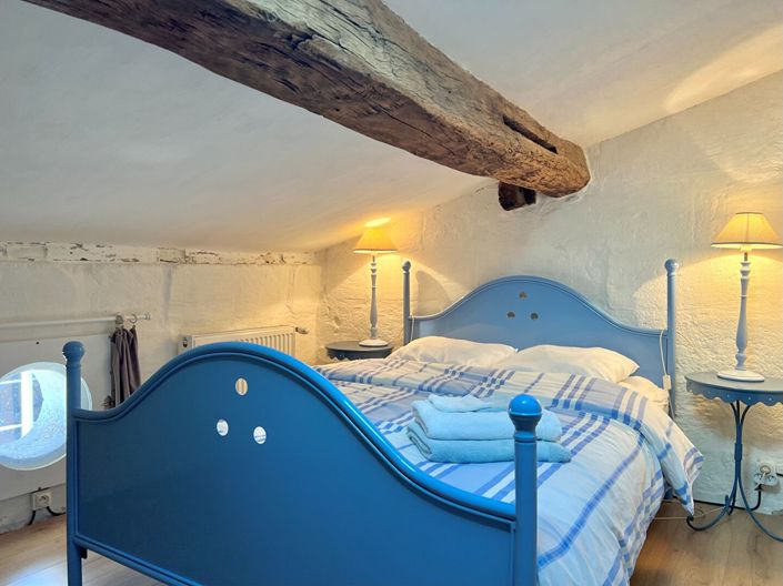Image No.15-6 Bed House for sale