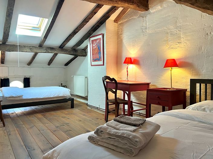 Image No.16-6 Bed House for sale