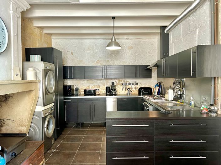 Image No.5-6 Bed House for sale