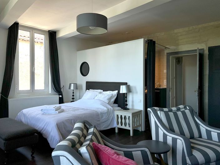 Image No.6-6 Bed House for sale