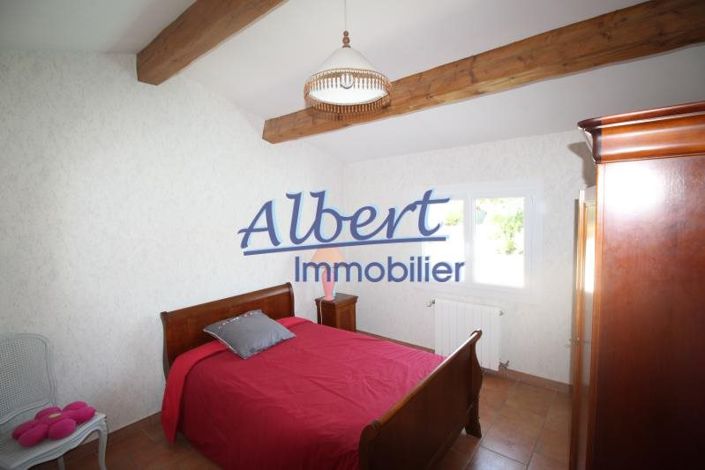 Image No.9-6 Bed House for sale