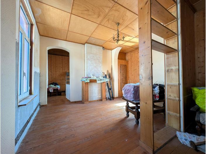 Image No.11-2 Bed House for sale