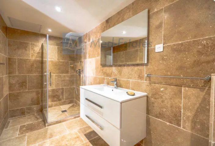 Image No.19-9 Bed House for sale