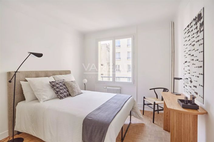 Image No.19-3 Bed Apartment for sale