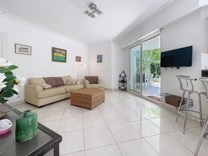 Image No.10-1 Bed Apartment for sale