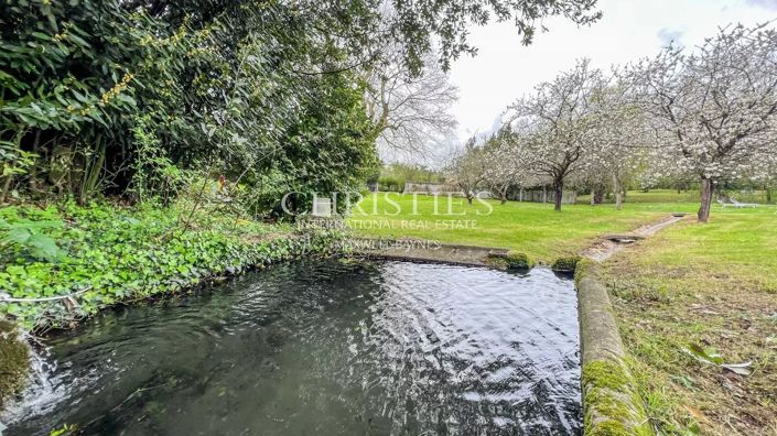 Image No.20-5 Bed House for sale