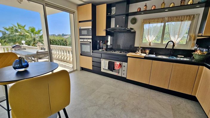 Image No.7-4 Bed House for sale