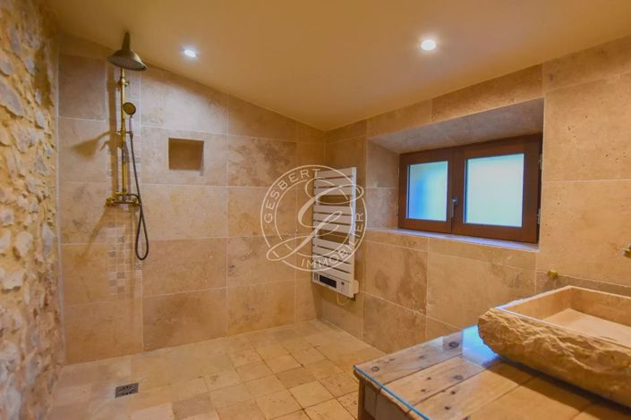 Image No.20-3 Bed House for sale