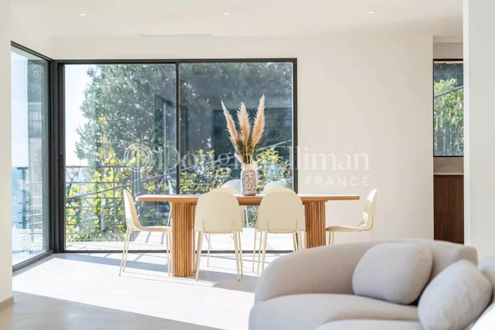 Image No.4-4 Bed House for sale