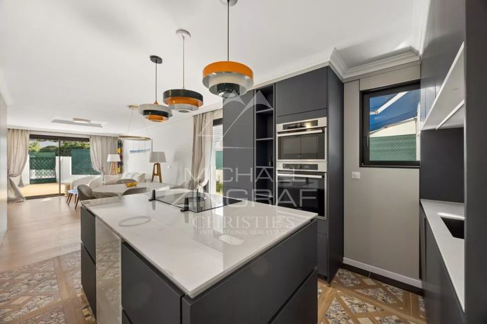 Image No.3-3 Bed Apartment for sale