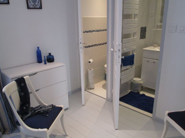Image No.6-4 Bed House for sale