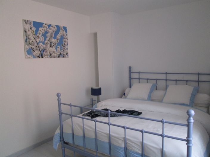 Image No.7-4 Bed House for sale