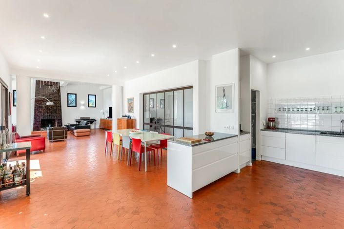 Image No.5-4 Bed House for sale