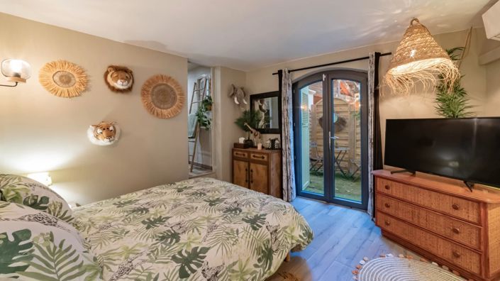 Image No.26-5 Bed House for sale