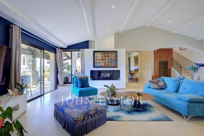Image No.4-4 Bed House for sale
