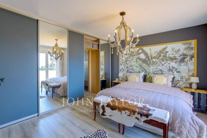 Image No.7-4 Bed House for sale