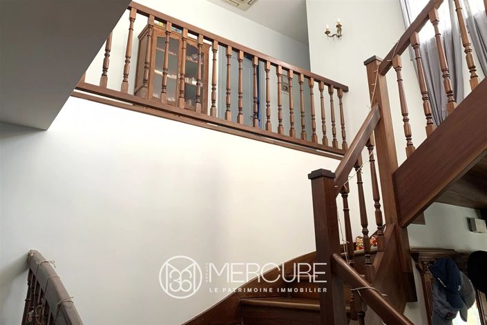 Image No.11-5 Bed House for sale