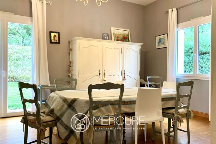 Image No.6-5 Bed House for sale