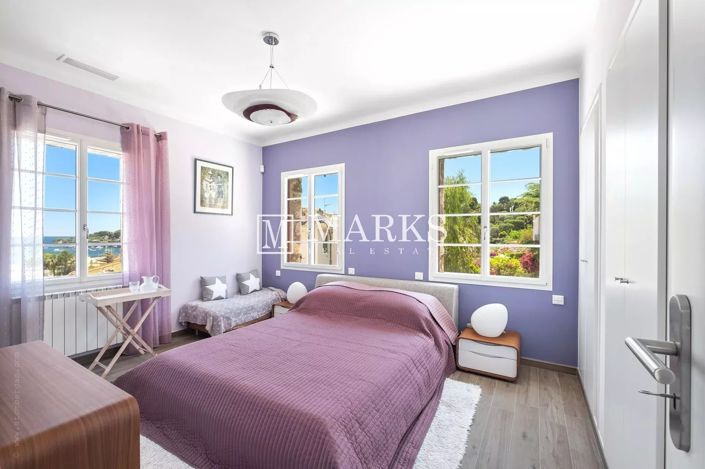 Image No.19-5 Bed House for sale
