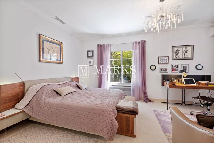 Image No.31-5 Bed House for sale