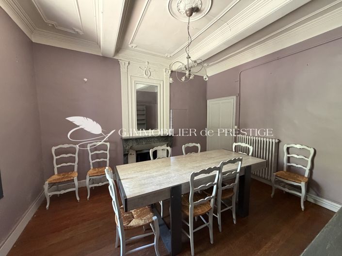 Image No.6-5 Bed House for sale